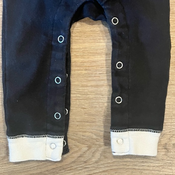 Flap Jack 12m black cream 1-pc Romper snap Baby Bear infant outfit - Picture 3 of 7